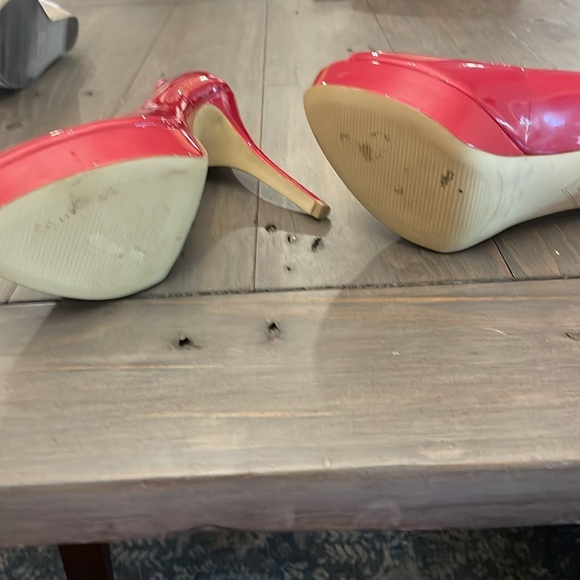 Ruby red heels-size 8.5 tts great condition - Picture 5 of 5